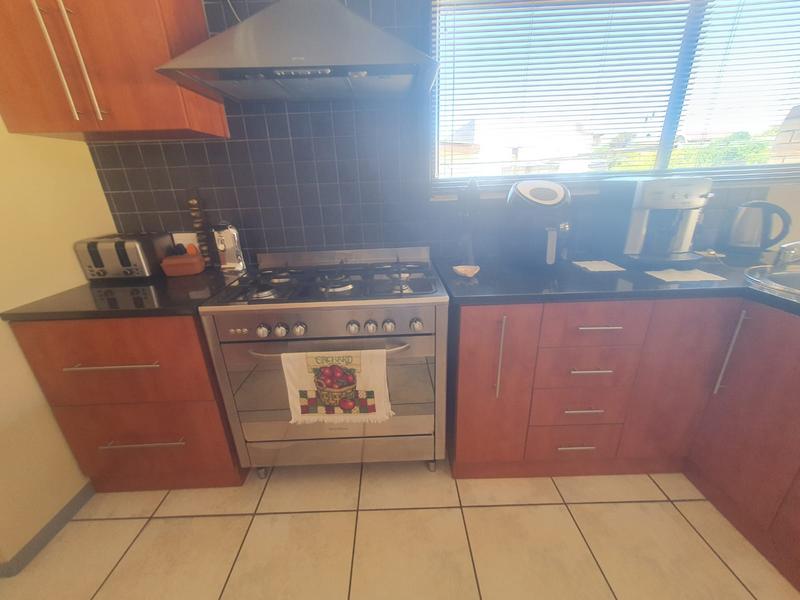 4 Bedroom Property for Sale in Franskraal Western Cape